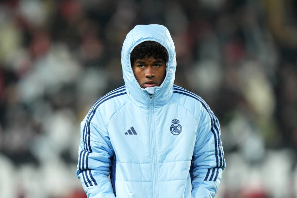 154 ngày bị Real Madrid đóng băng: Chuyện gì đang xảy ra với Endrick?_6927fd2ba4a20.jpeg