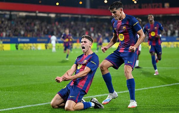 Barca “đánh tennis” với Valencia trong ngày Yamal vắng mặt_6928029da9eaf.jpeg