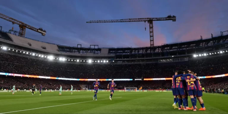 Barca trở lại Camp Nou: Công trường ngổn ngang, linh hồn vẹn nguyên_6927f4be98b94.webp