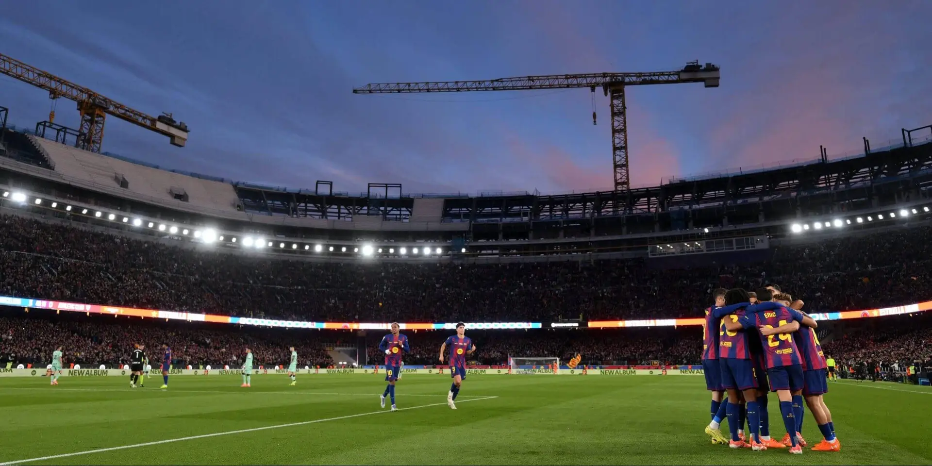 Barca trở lại Camp Nou: Công trường ngổn ngang, linh hồn vẹn nguyên_6927f4be98b94.webp