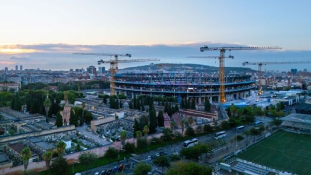 Barcelona lỗ thêm 17 triệu euro dù doanh thu tăng mạnh_6927fdc5327a0.jpeg