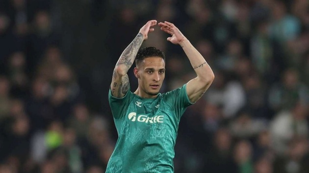 Betis rực rỡ trên thị trường hè: 9 tân binh, Antony và bất ngờ Amrabat_69280476a7634.jpeg