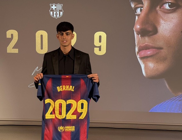 CHÍNH THỨC: Marc Bernal gia hạn Barcelona, điều khoản 500 triệu euro_6927ff2f32f2f.jpeg