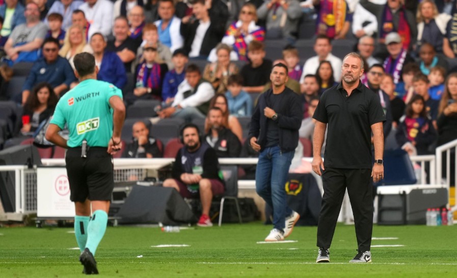 Chủ tịch Barca chỉ trích trọng tài vì tấm thẻ đỏ của Flick_6927fbcf39046.jpeg