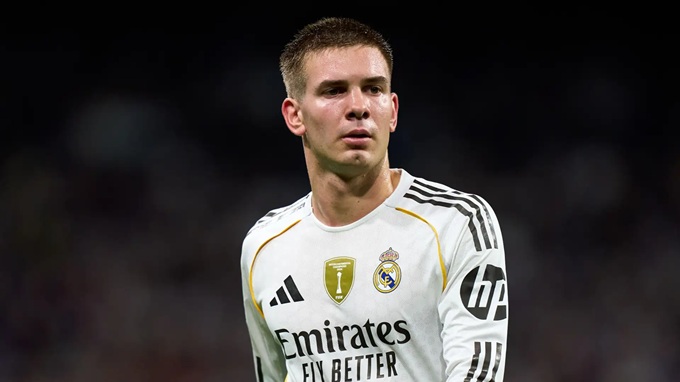 Cơn đau năm tháng của Mastantuono_6927f399aed32.jpeg