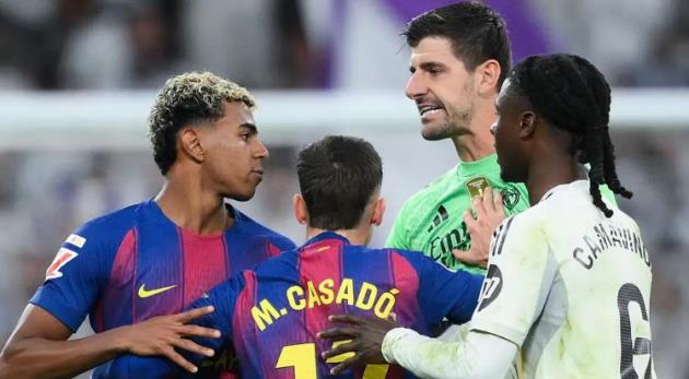 Courtois nói về vụ hỗn loạn ở Bernabeu: Tất cả bắt đầu từ Yamal_6927f598abd6a.jpeg