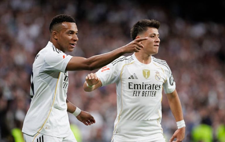 Dấu ấn Mbappe: Ghi bàn rồi hỏng phạt đền trong trận Siêu kinh điển_6927faac83ca4.jpeg