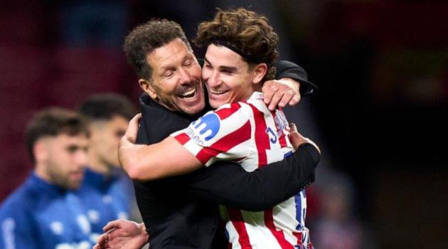 HLV Simeone hết lời khen ngợi người hùng Julian Alvarez_692800b9b0f50.jpeg