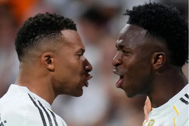 Không chỉ ghi bàn, Mbappe còn ‘chắp cánh’ cho Vinicius_6927fe873b89f.jpeg