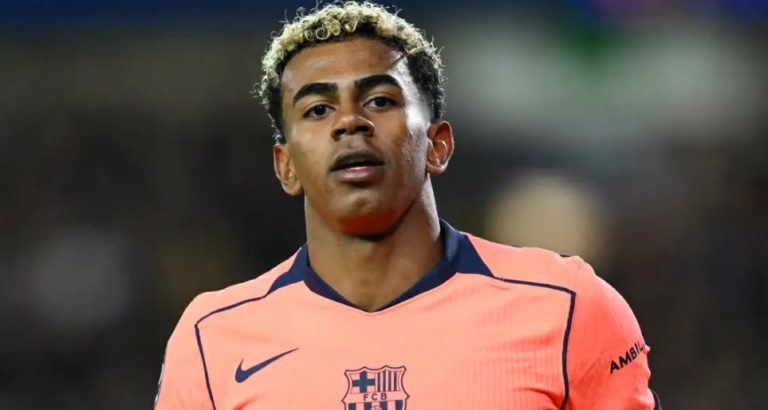 Lamine Yamal suýt bị đối thủ đánh cắp khỏi tay Barcelona_6927f63bcab08.jpeg