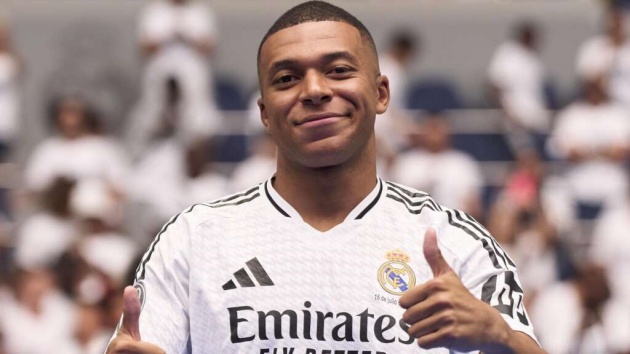 Mbappe “gánh team”: Con số phơi bày vấn đề lớn của Real Madrid_6927f5aaa6c9a.jpeg