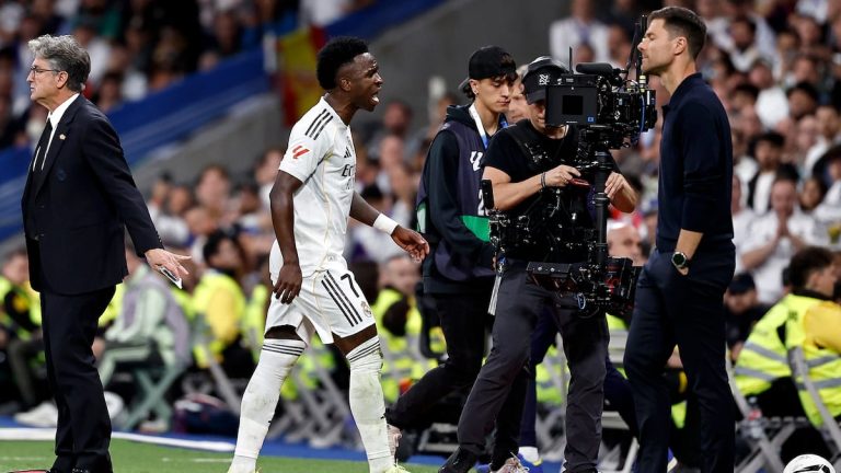 Real Madrid tìm cách hàn gắn mối rạn nứt giữa Vinicius và Alonso_6927f9ec904be.jpeg