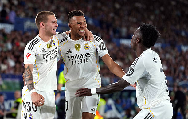 Real Madrid và những vấn đề đang bị ngôi đầu bảng che lấp_6927fda998cf0.jpeg