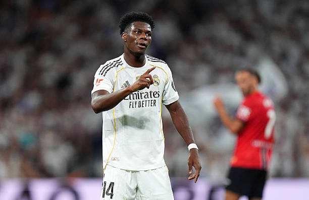 Tchouameni từ chối so sánh Alonso và Ancelotti_692803a12d3d3.jpeg