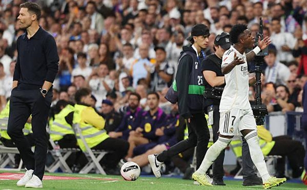 Vinicius xin lỗi, Alonso muốn Real khép lại vụ việc_6927f994804a9.jpeg