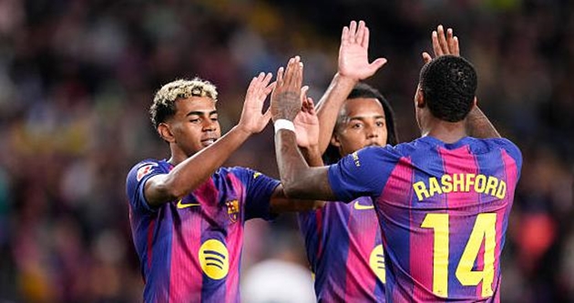 Yamal – Rashford giúp Barcelona thắng dễ Elche_6927f8c5f1f77.jpeg