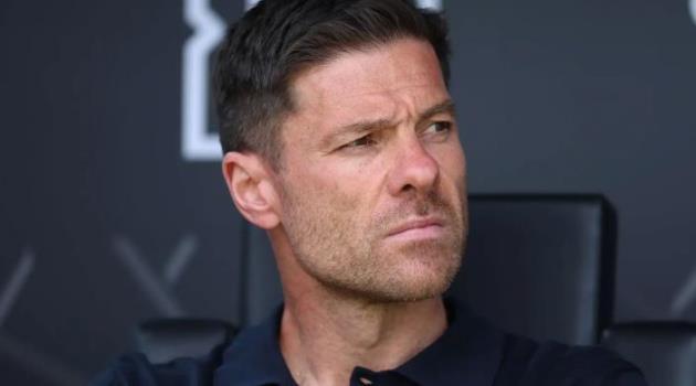 Barcelona 2-0 Osasuna: CĐV “troll” Real Madrid, Xabi Alonso bị chế giễu_6952314a83271.jpeg