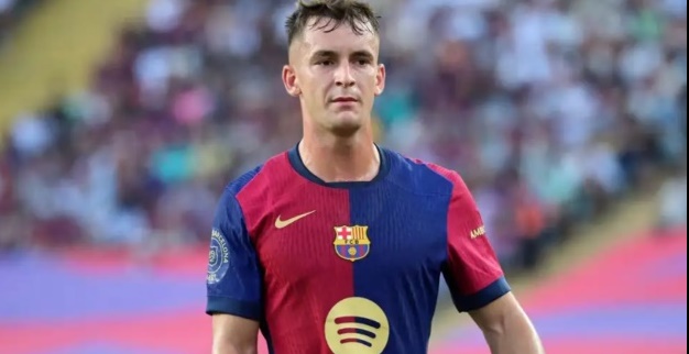 Barcelona mở lối cho Marc Casado, Hansi Flick tìm lời giải mới_6952301b5baf3.jpeg