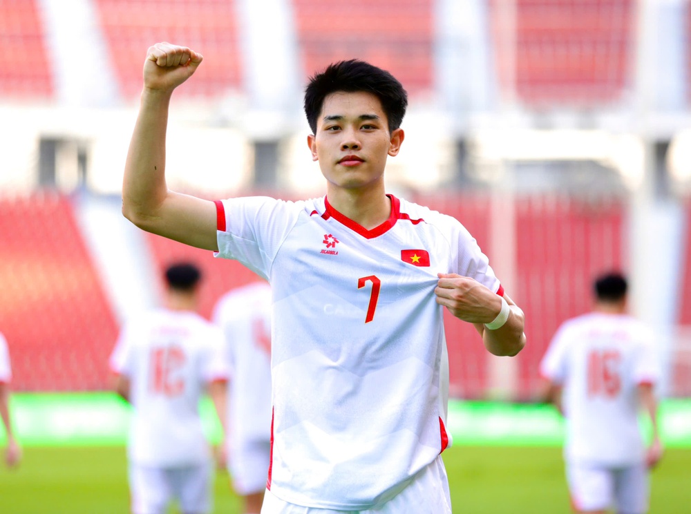 Chuyên gia Đoàn Minh Xương: ‘Quả bóng Vàng tạo cảm hứng cho các cầu thủ’_695232ee345f3.jpeg