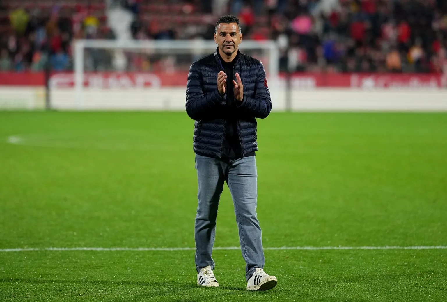 HLV Girona chỉ ra cách ngáng đường Real Madrid_69523392eb1da.webp