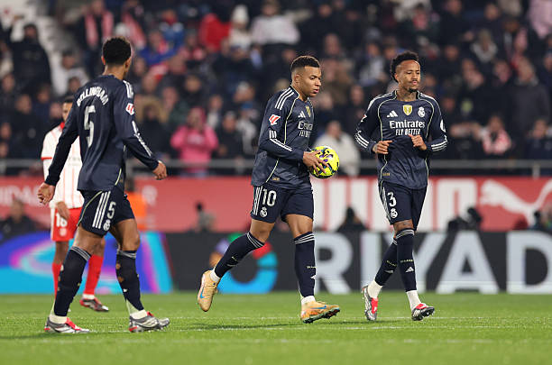 Không phải do Xabi Alonso, chuyên gia nêu rõ vấn đề của Real Madrid_6952336ebd6c8.jpeg