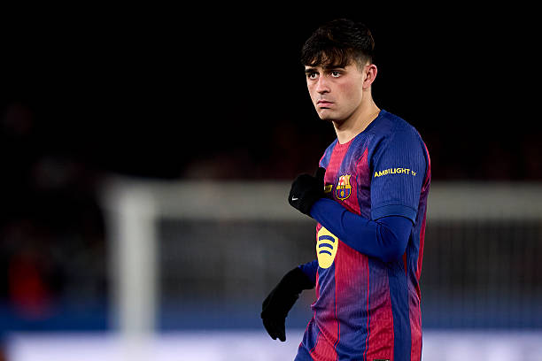 Pedri nêu tên 6 cầu thủ hay nhất thế giới, có 2 đồng đội Barcelona_69522f76991e7.jpeg