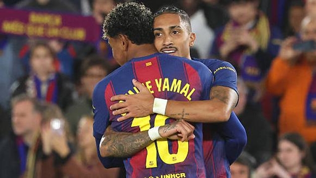 Raphinha rực sáng: Người hùng định đoạt số phận Barca tại Camp Nou_695231429d58e.jpeg