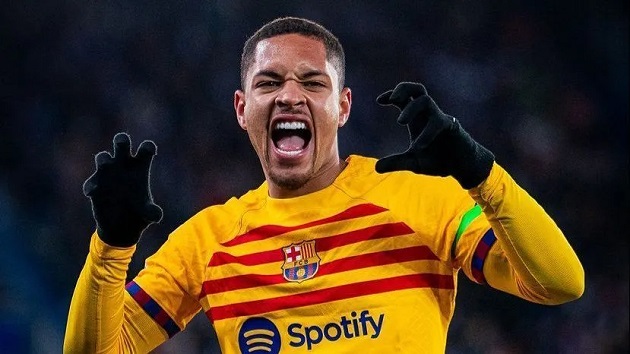 1 bàn, 1 thẻ đỏ trong 13 phút: Khởi đầu thú vị của tân binh Barca_695bf116c58f3.jpeg