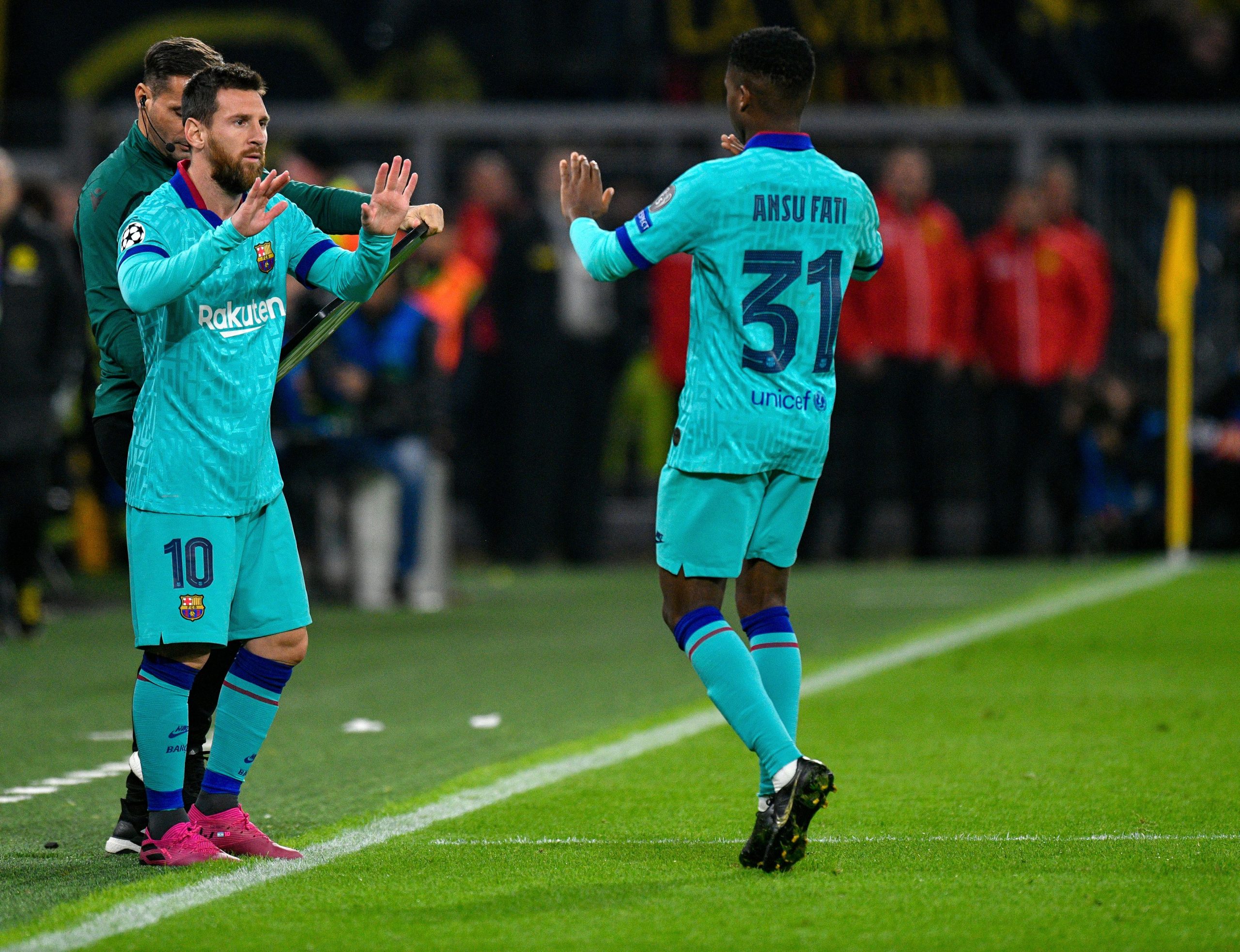 2 cầu thủ có thể thay thế Messi ở Barcelona: Thần đồng và cầu thủ ‘vạn người mê’_695c870e81e4c.jpeg