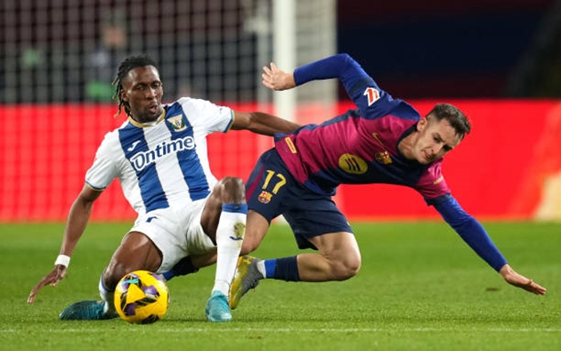 5 điểm nhấn Barcelona 0-1 Leganes: Lewandowski vô duyên; Nỗi lo hàng phòng ngự_695b9eb3eee4c.jpeg