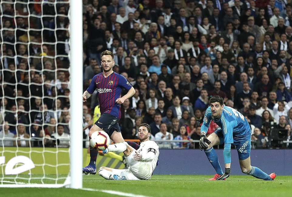 5 điểm nhấn Real 0-1 Barca: M.U phấn khích; El Clasico cuối cùng của Gareth Bale?_695ce3ec9c985.jpeg