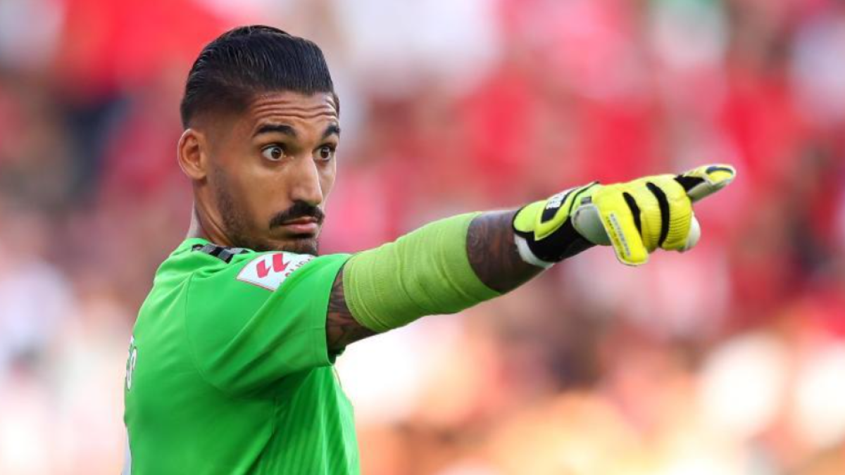 Alvaro Valles – Manuel Neuer của La Liga_695bf89a12d74.png