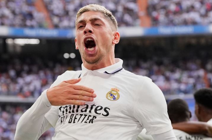 Ancelotti: “Nếu cậu ấy ghi thêm 4 bàn nữa, tôi sẽ không phải xé bằng HLV”_695c32544f742.jpeg