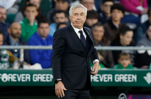 Ancelotti trầm trồ trước bàn thắng của đối thủ_695c038c84a73.png