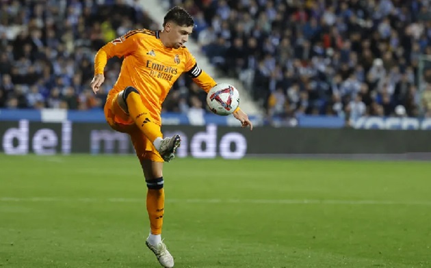 Ancelotti: Valverde là hậu vệ phải xuất sắc nhất thế giới_695ba51473396.jpeg