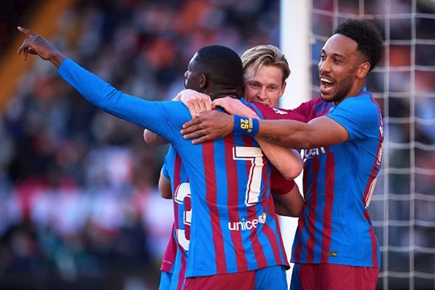 Aubameyang lập hattrick trong trận thắng 4-1 của Barca_695c476f8cbae.jpeg