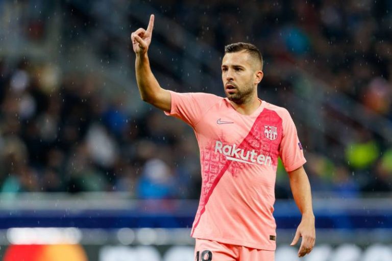 Barca chần chừ việc gia hạn, Jordi Alba lần đầu lên tiếng_695ce93d00a38.jpeg