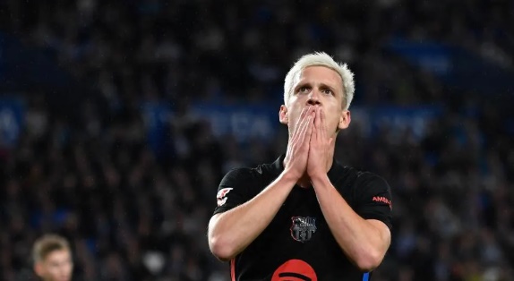 Barca lỗ bao nhiêu nếu không đăng ký được Dani Olmo?_695b9928c619f.jpeg