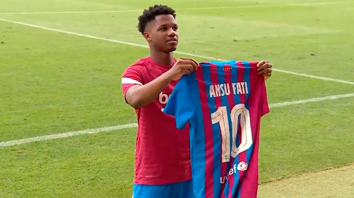 Barca muốn giữ chân người kế thừa Messi_695c5934e385d.jpeg