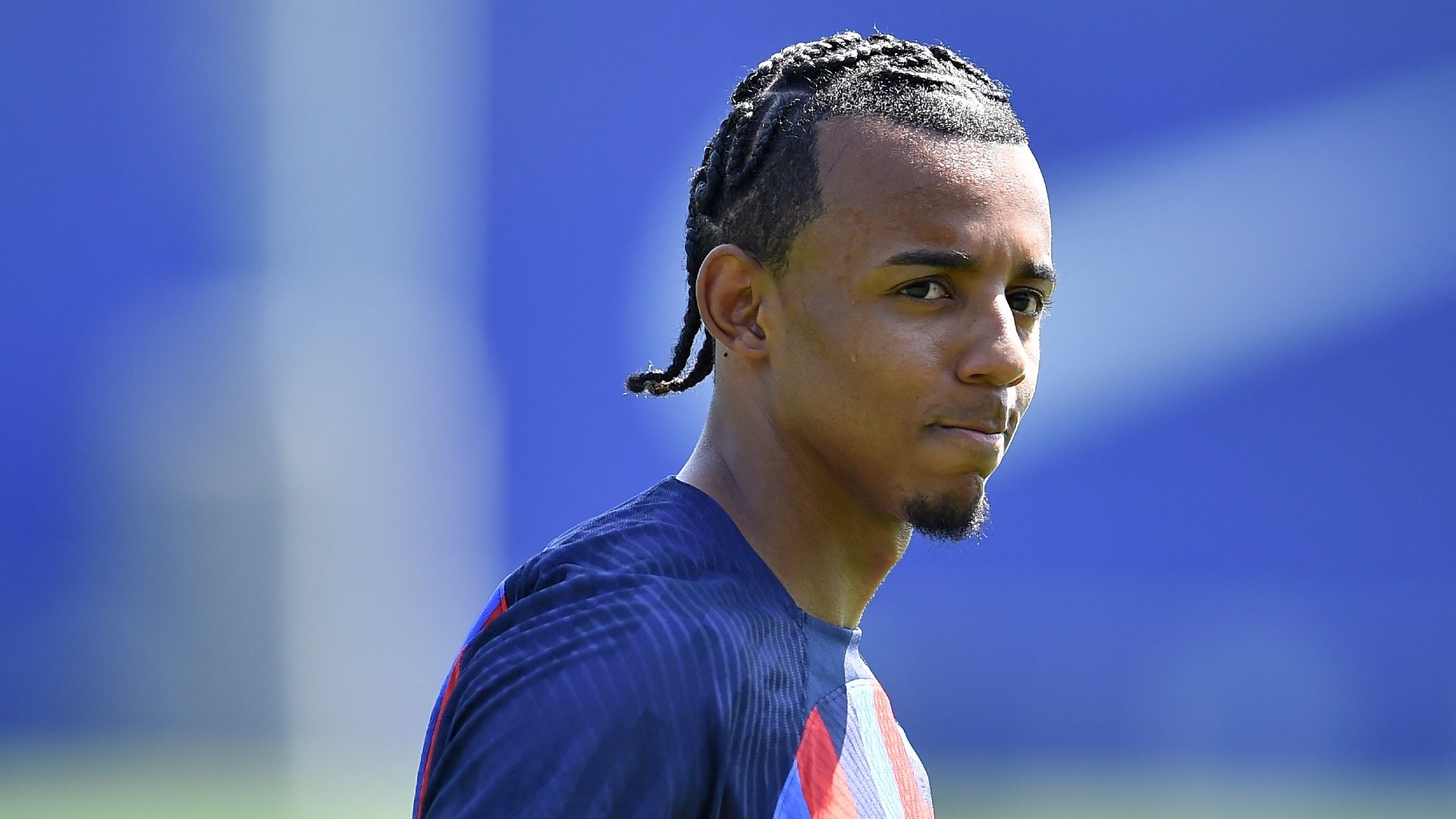 Barca nhận hung tin về Kounde, nghỉ trận El Clasico_695c359f70bf0.jpeg