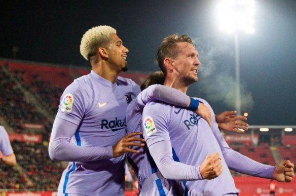 Barca phả hơi nóng vào vị trí thứ tư của Atletico Madrid_695c4d04df2e3.png