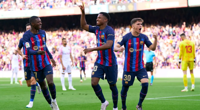 Barca tạm biệt sân Camp Nou bằng chiến thắng hủy diệt_695c1ed2391cf.png