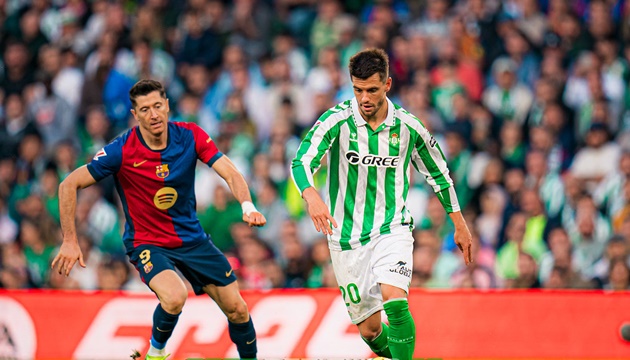Barca vs Betis: Hansi Flick đau đầu; ‘Động cơ’ Antony – Người thay Isco_695b872dada98.jpeg