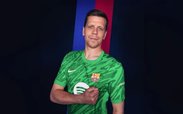 Barcelona không bận tâm, Szczesny tiếp tục thói quen xấu_695baf2b0b3c0.jpeg