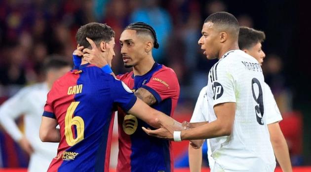 Barcelona ở thời điểm yếu nhất: Real có cơ hội lật ngược thế cờ?_695b7dd887844.jpeg