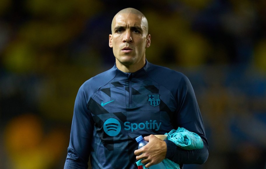 Barcelona quyết chia tay Romeu: Cái kết buồn của người thay thế Busquets_695b6e2515504.jpeg