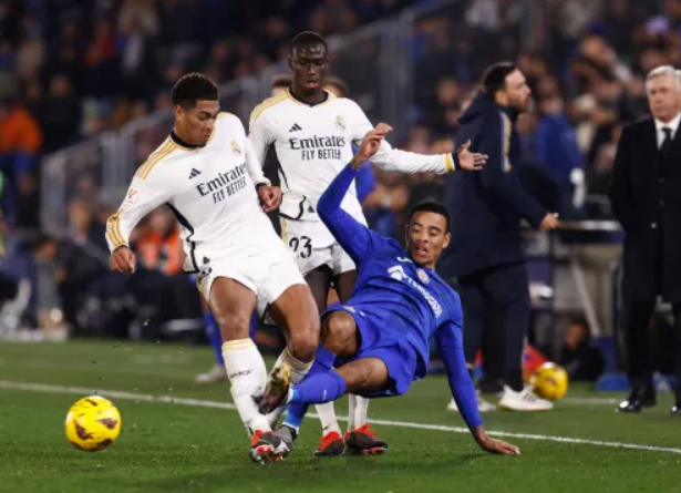 Bellingham bị điều tra vì Greenwood_695bf1f3d6bbd.png