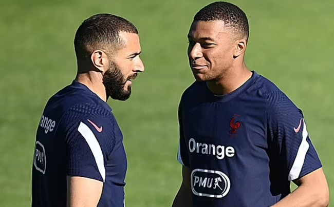 Benzema giúp Real “bôi trơn” thương vụ Mbappe_695c60a7efffe.jpeg