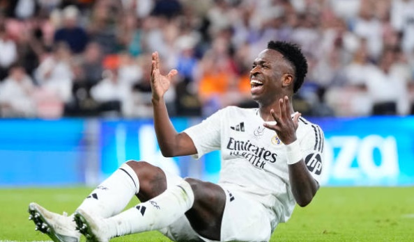 Bị đối thủ khiêu khích, Vinicius nói 5 từ_695b966bc3656.jpeg