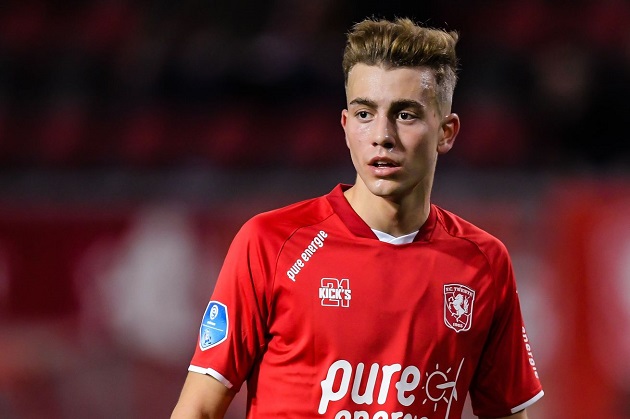 “Busquets bé” muốn chứng tỏ mình ở Camp Nou, BLĐ Barca suy nghĩ gì?_695c84381346d.jpeg